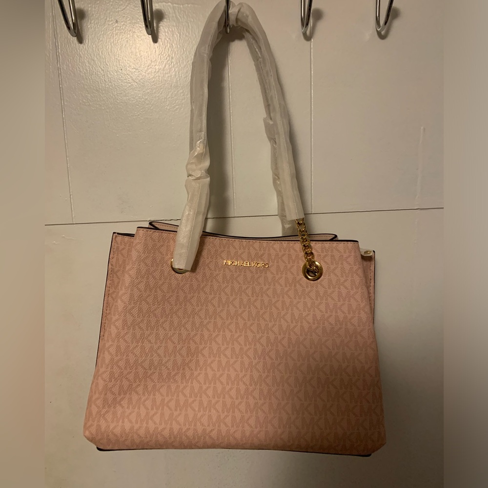 Michael Kors Teagan bag with crossbody strap